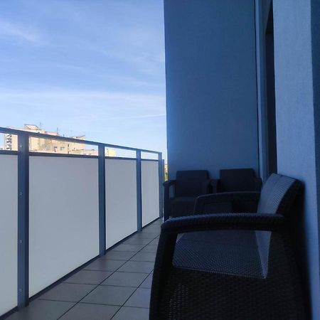 Apartamenty METRO TARGÓWEK 27 Varsóvia Exterior foto