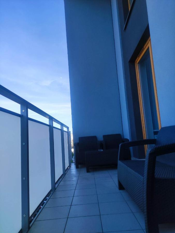 Apartamenty METRO TARGÓWEK 27 Varsóvia Exterior foto